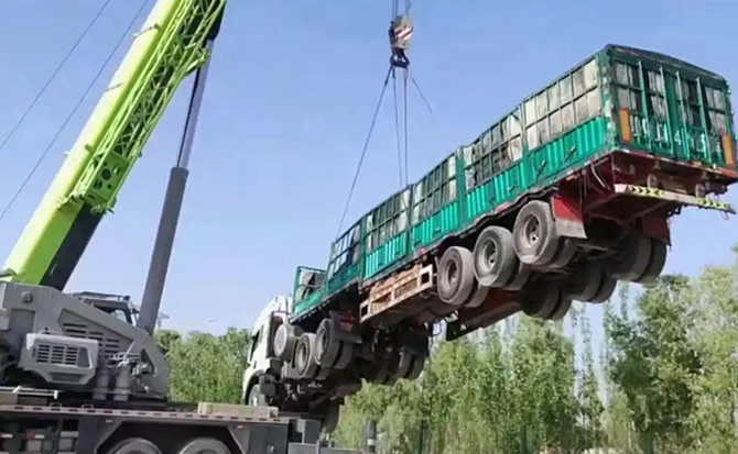 沅陵道路脱困救援案例